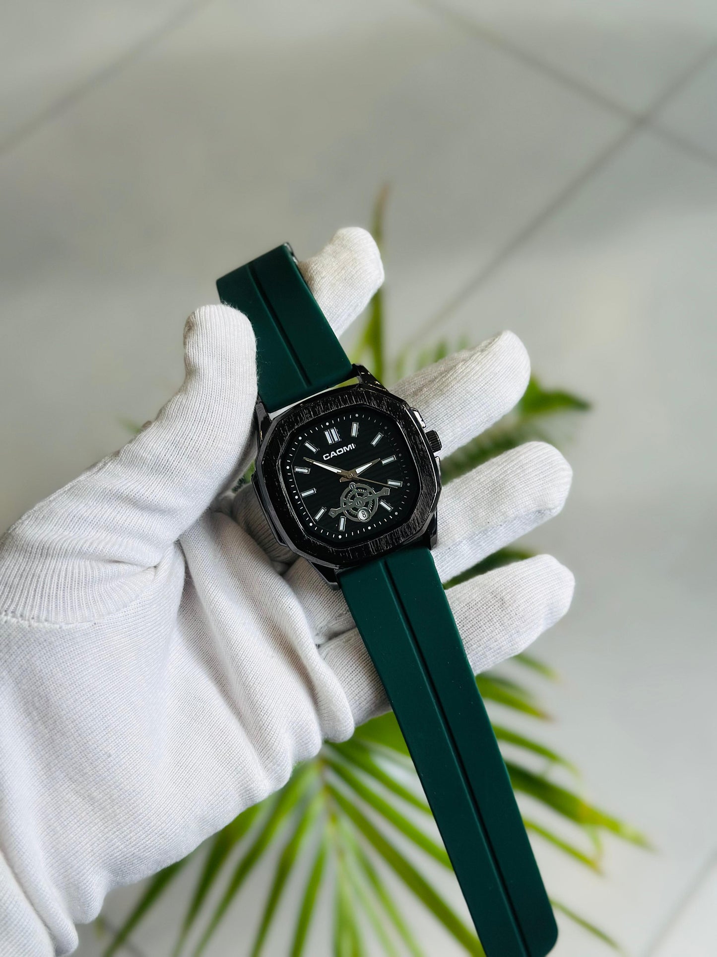 Caomi Unisex Magnet Locking Watch