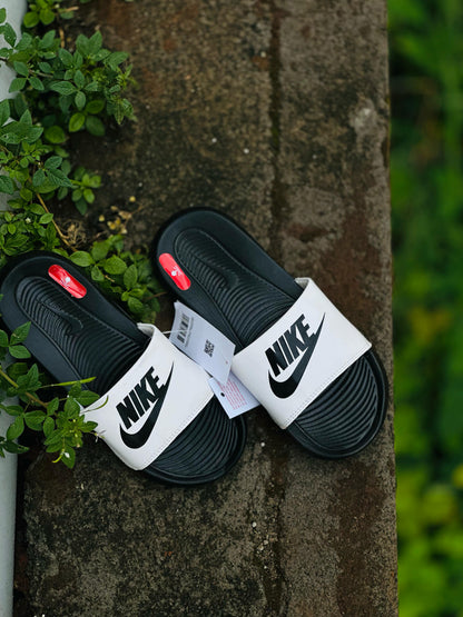 Nike Unisex Flip Flops